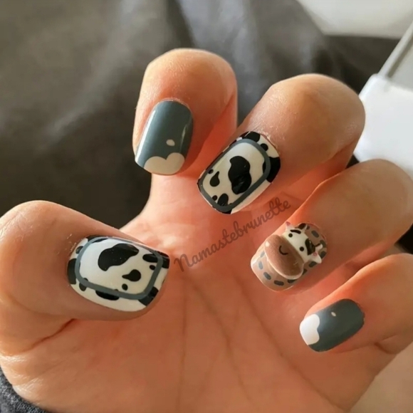 2/$16 3D Cow Press On Nails - Picture 6 of 17